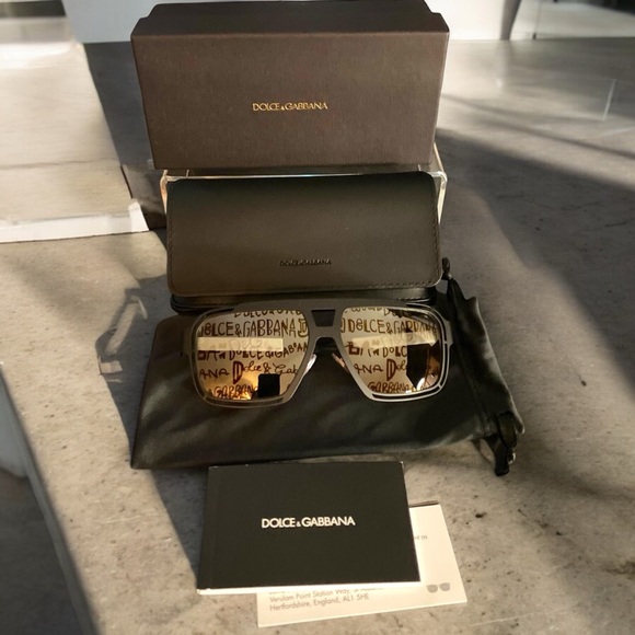 Dolce & Gabbana-Sunglasses (0166) - Picture 3 of 4